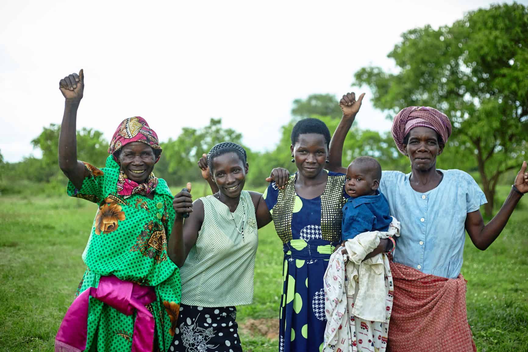 group cheering-2mp Group in Uganda cheering