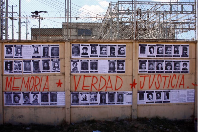 1-Guate_JamesRodriguez_0903_HIJOS_EMPAPELADA_15-web
